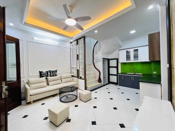 Bán nhà 5 tầng xây mới tại Chương Dương Độ, Hoàn Kiếm, Hà Nội